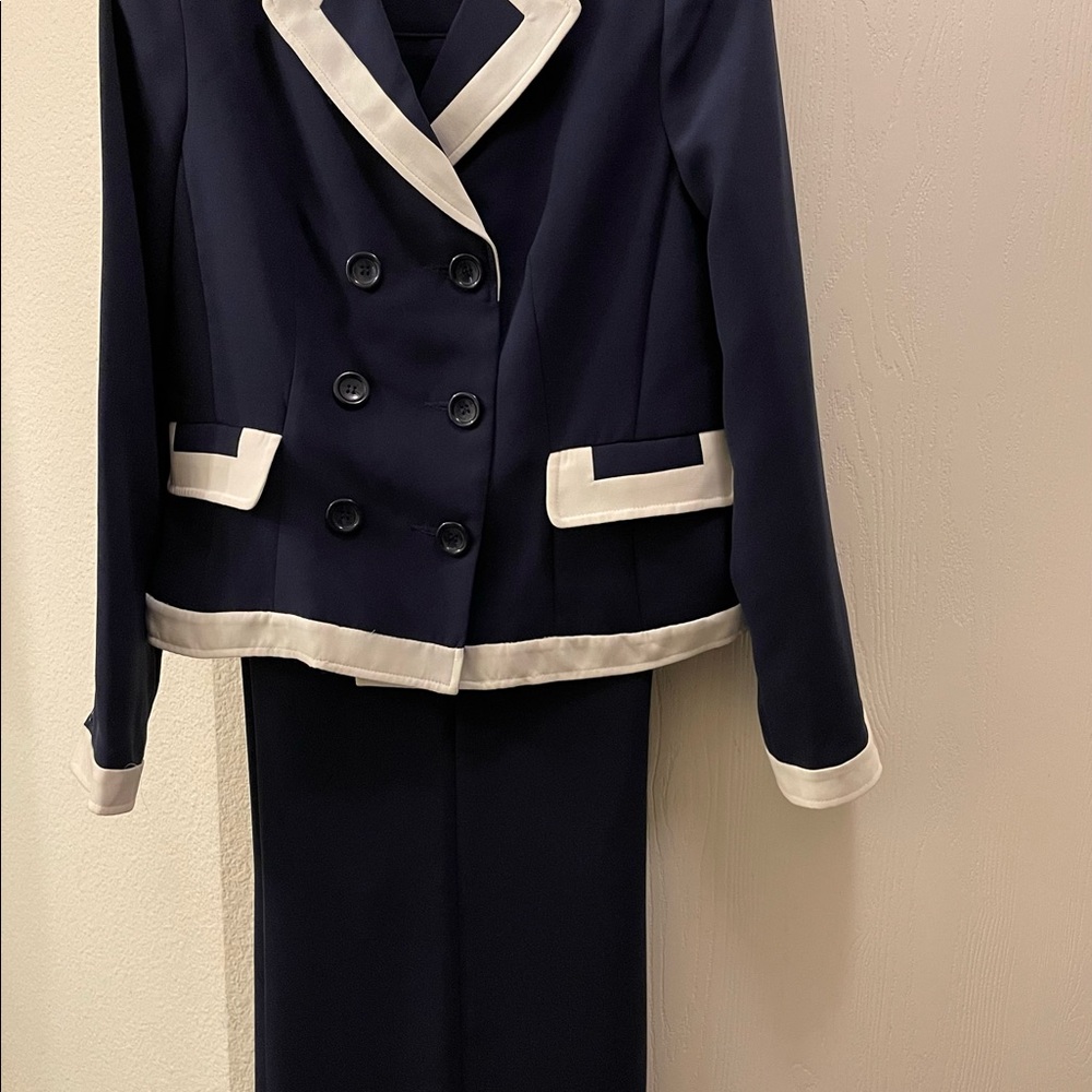Women Suit